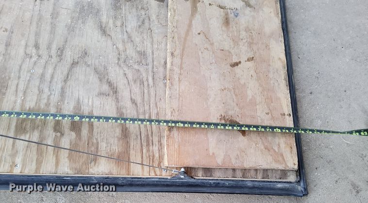 image for item IE9523 2016 Lark United  enclosed cargo trailer