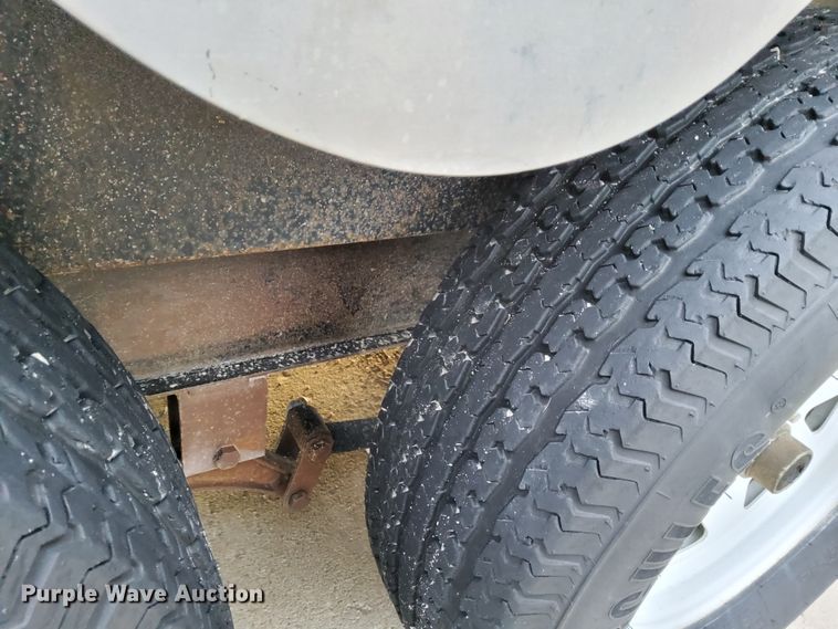 image for item IE9523 2016 Lark United  enclosed cargo trailer