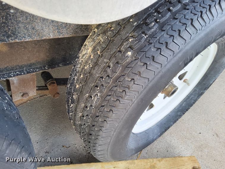 image for item IE9523 2016 Lark United  enclosed cargo trailer