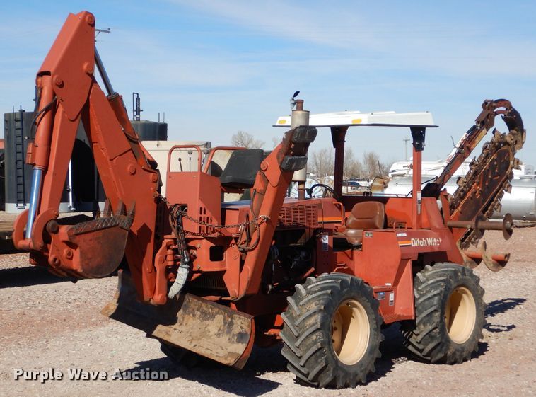 image for item IE9566 1999 Ditch Witch 7610  trencher