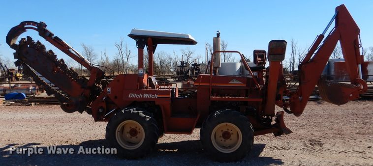 image for item IE9566 1999 Ditch Witch 7610  trencher