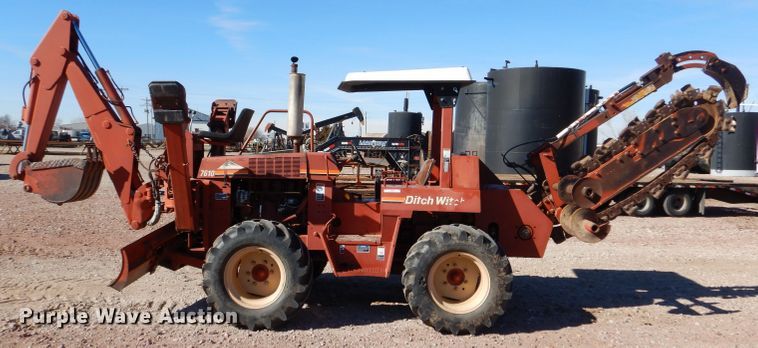 image for item IE9566 1999 Ditch Witch 7610  trencher