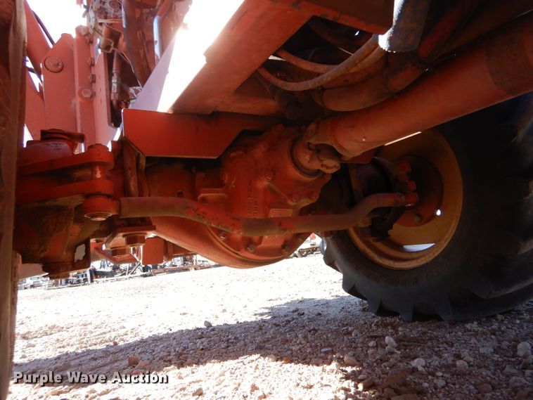 image for item IE9566 1999 Ditch Witch 7610  trencher