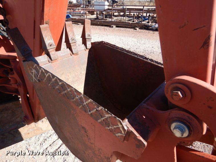 image for item IE9566 1999 Ditch Witch 7610  trencher