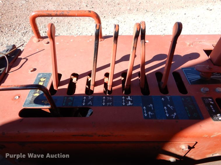 image for item IE9566 1999 Ditch Witch 7610  trencher