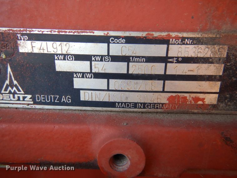 image for item IE9566 1999 Ditch Witch 7610  trencher