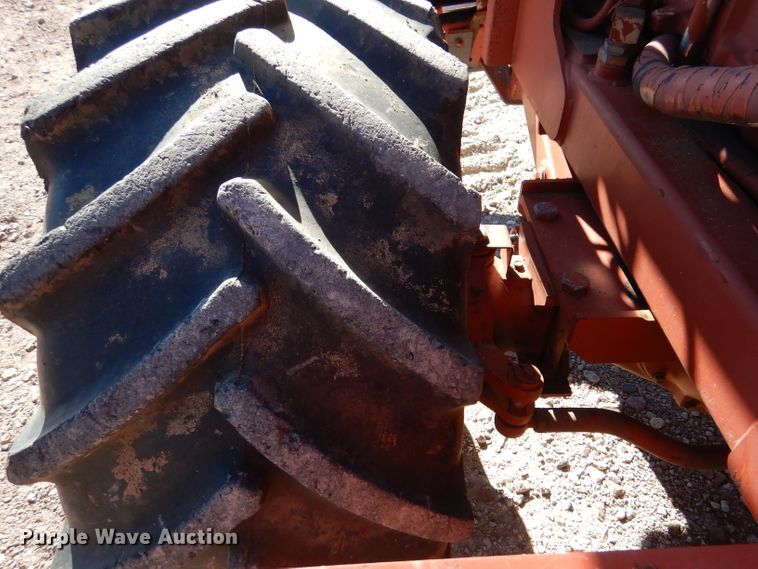 image for item IE9566 1999 Ditch Witch 7610  trencher