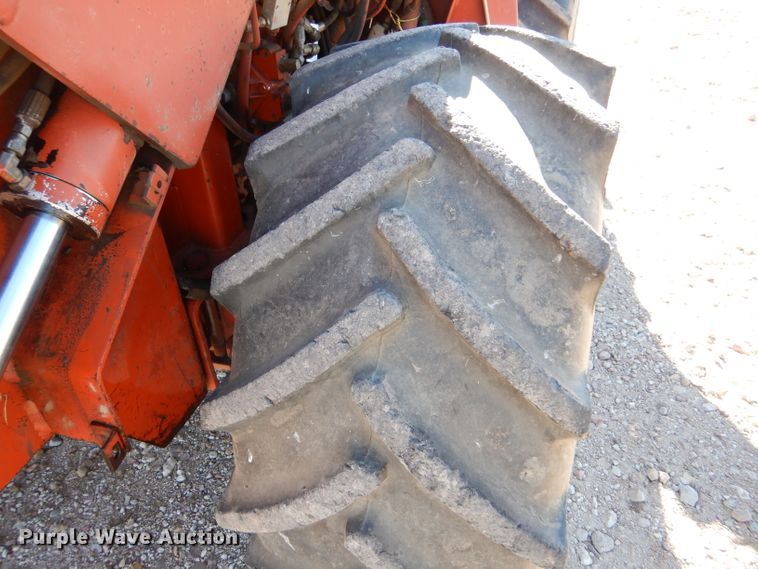image for item IE9566 1999 Ditch Witch 7610  trencher