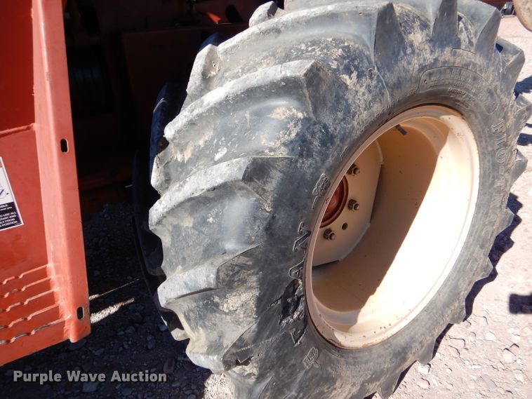 image for item IE9566 1999 Ditch Witch 7610  trencher