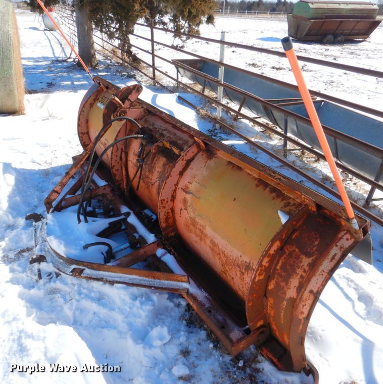 image for item IH9150 120" W snow plow