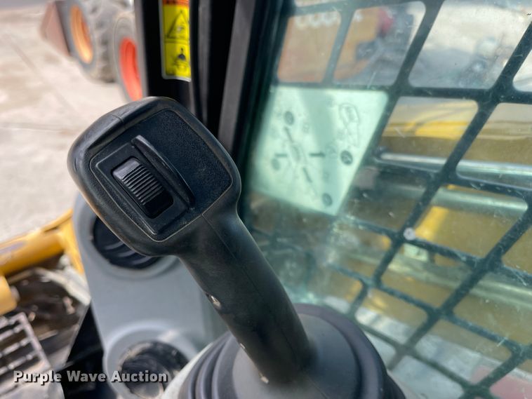 image for item IJ9632 2012 Caterpillar 289C2  tracked skid steer loader