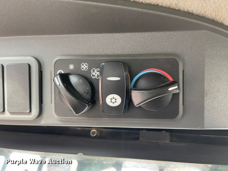 image for item IJ9632 2012 Caterpillar 289C2  tracked skid steer loader