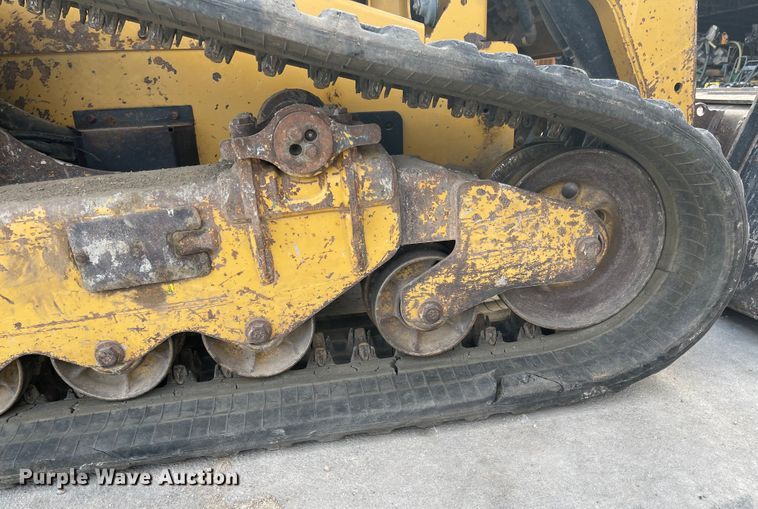 image for item IJ9632 2012 Caterpillar 289C2  tracked skid steer loader