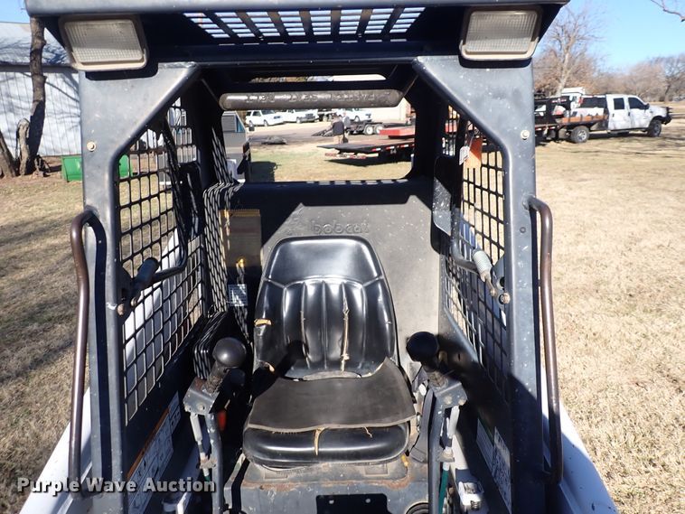 image for item IN9049 1997 Bobcat 863H  skid steer loader