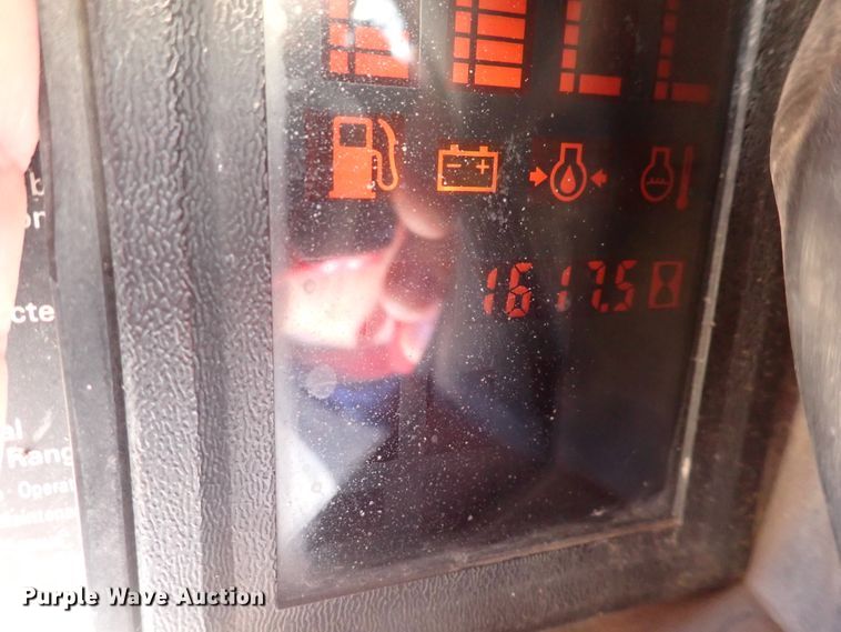 image for item IN9049 1997 Bobcat 863H  skid steer loader