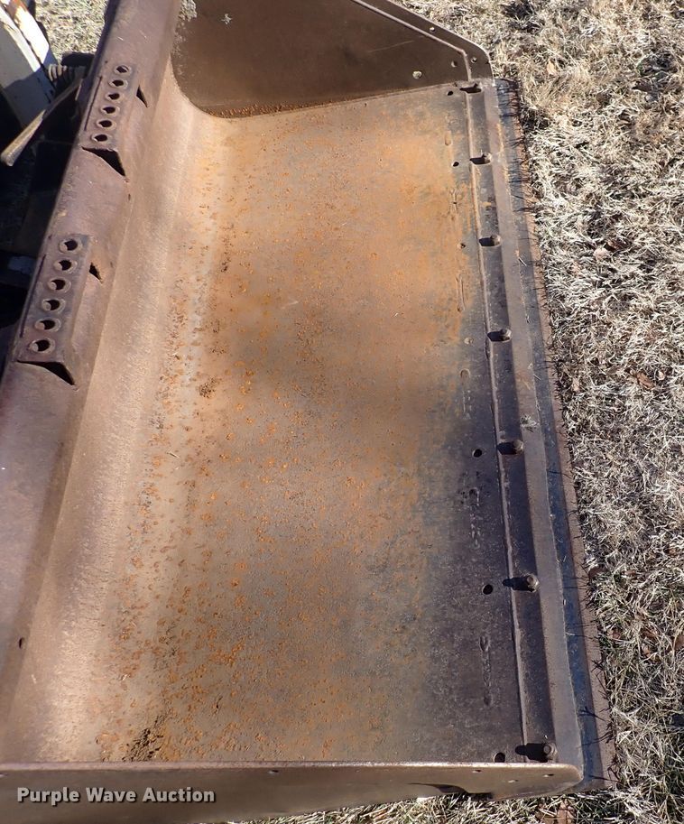 image for item IN9049 1997 Bobcat 863H  skid steer loader