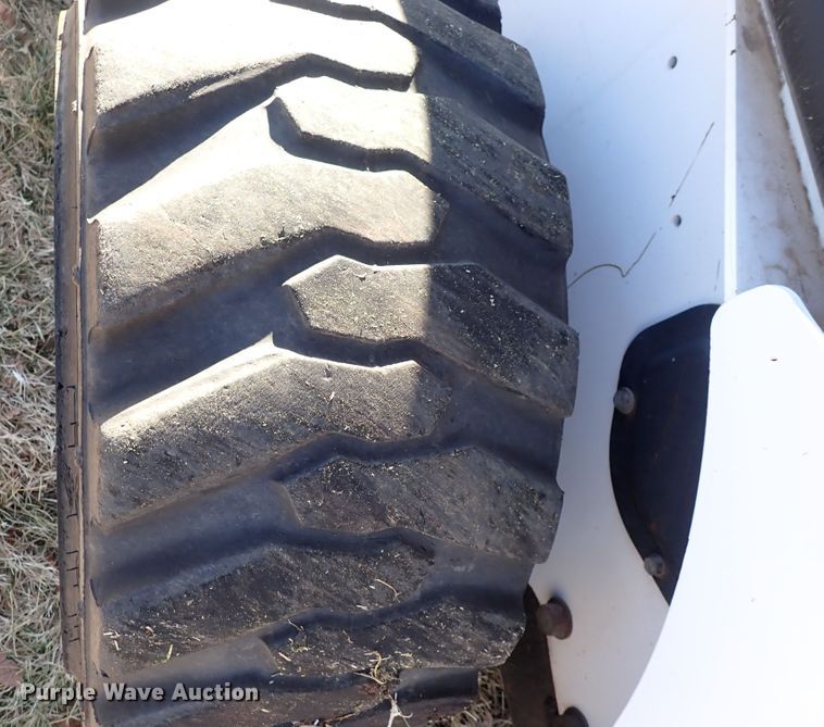 image for item IN9049 1997 Bobcat 863H  skid steer loader