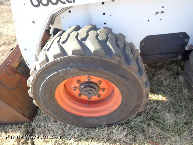image for item IN9049 1997 Bobcat 863H  skid steer loader