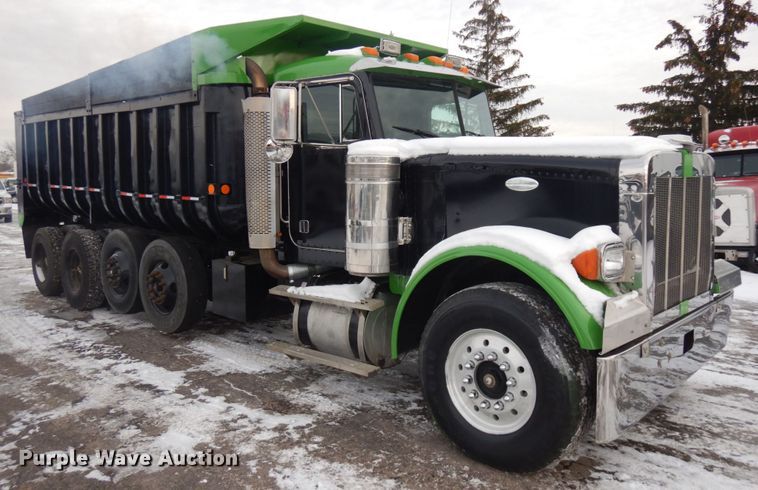 image for item IO9667 1994 Peterbilt 357  dump truck