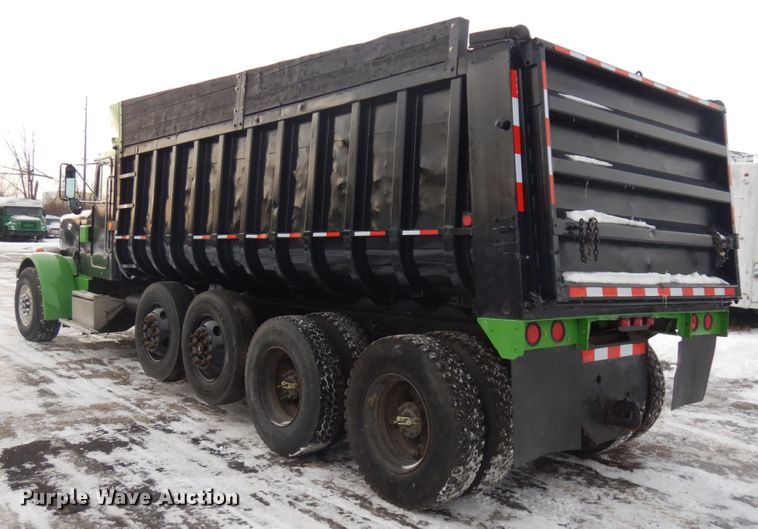 image for item IO9667 1994 Peterbilt 357  dump truck