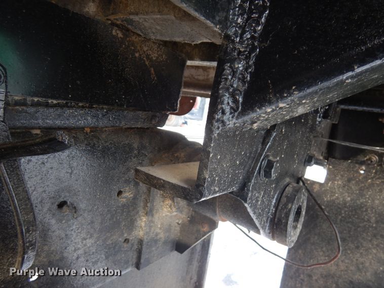 image for item IO9667 1994 Peterbilt 357  dump truck