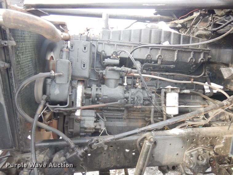 image for item IO9667 1994 Peterbilt 357  dump truck