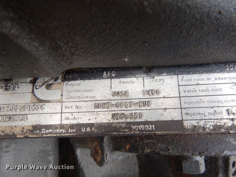 image for item IO9667 1994 Peterbilt 357  dump truck