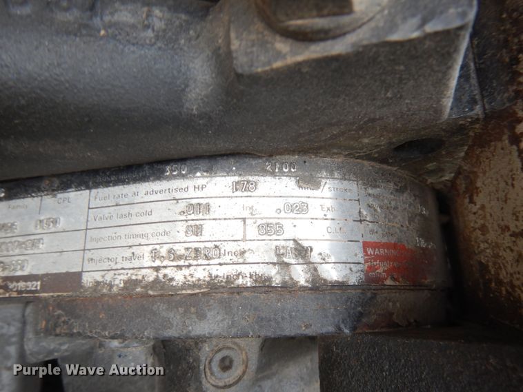 image for item IO9667 1994 Peterbilt 357  dump truck