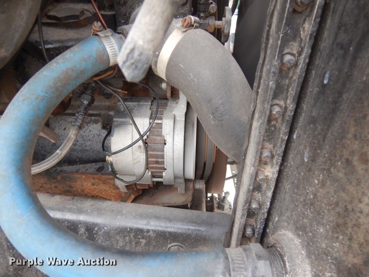 image for item IO9667 1994 Peterbilt 357  dump truck