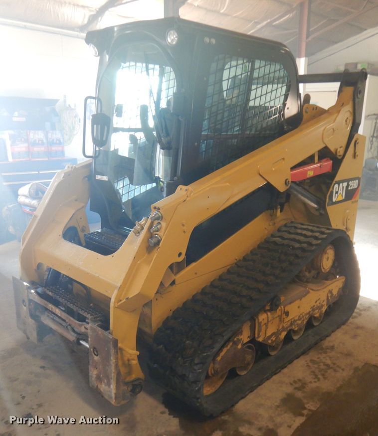 image for item IO9677 2017 Caterpillar 259D  tracked skid steer loader