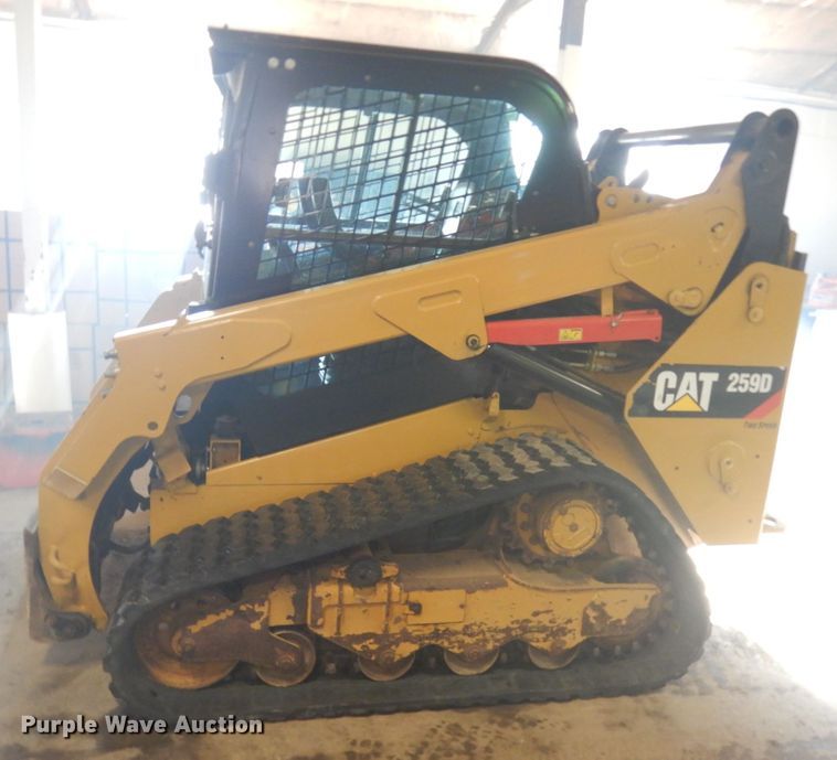 image for item IO9677 2017 Caterpillar 259D  tracked skid steer loader