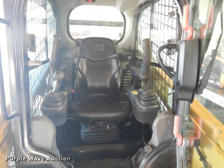 image for item IO9677 2017 Caterpillar 259D  tracked skid steer loader