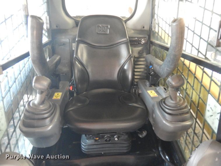 image for item IO9677 2017 Caterpillar 259D  tracked skid steer loader