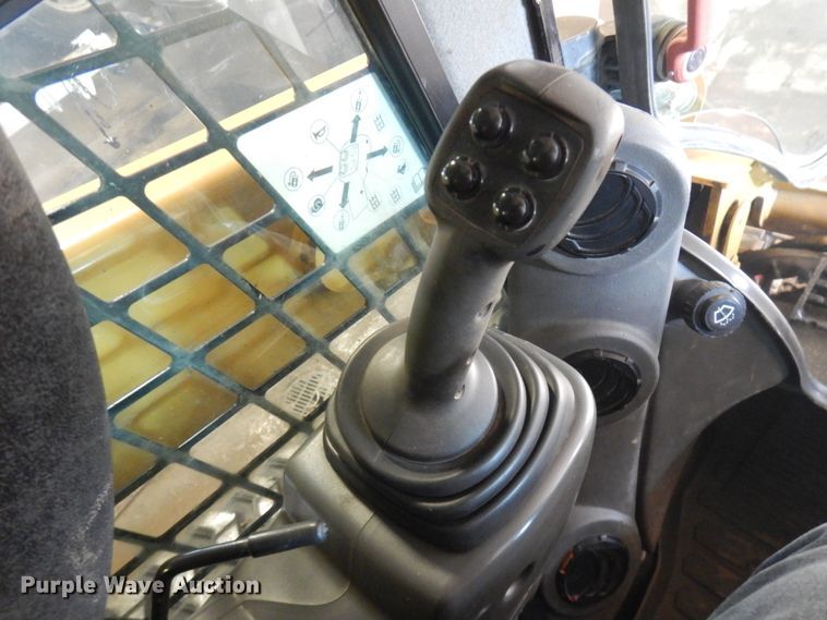 image for item IO9677 2017 Caterpillar 259D  tracked skid steer loader