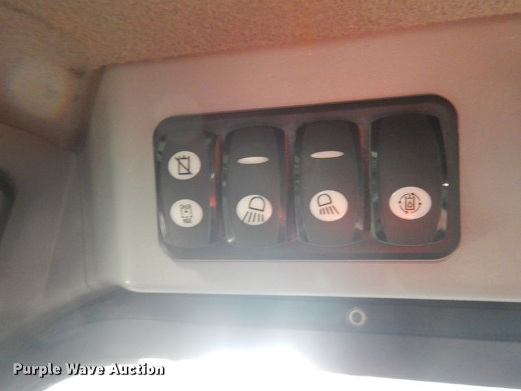 image for item IO9677 2017 Caterpillar 259D  tracked skid steer loader