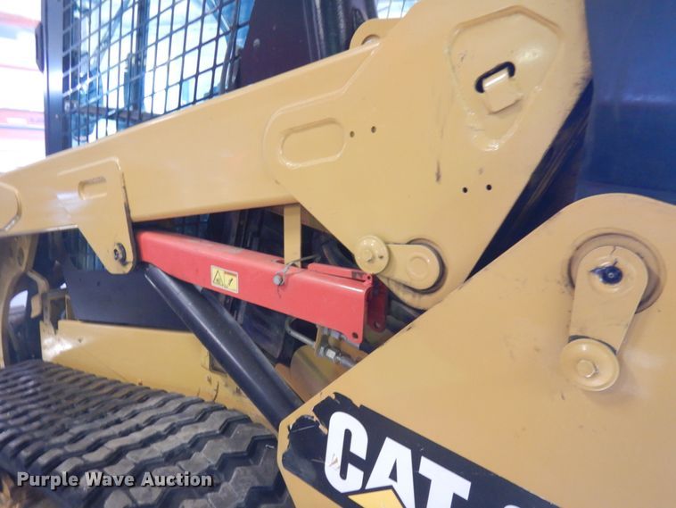 image for item IO9677 2017 Caterpillar 259D  tracked skid steer loader