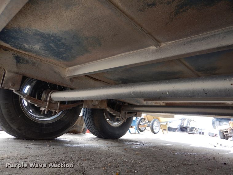 image for item IV9977 2003 Concrete Edge  curb equipment trailer