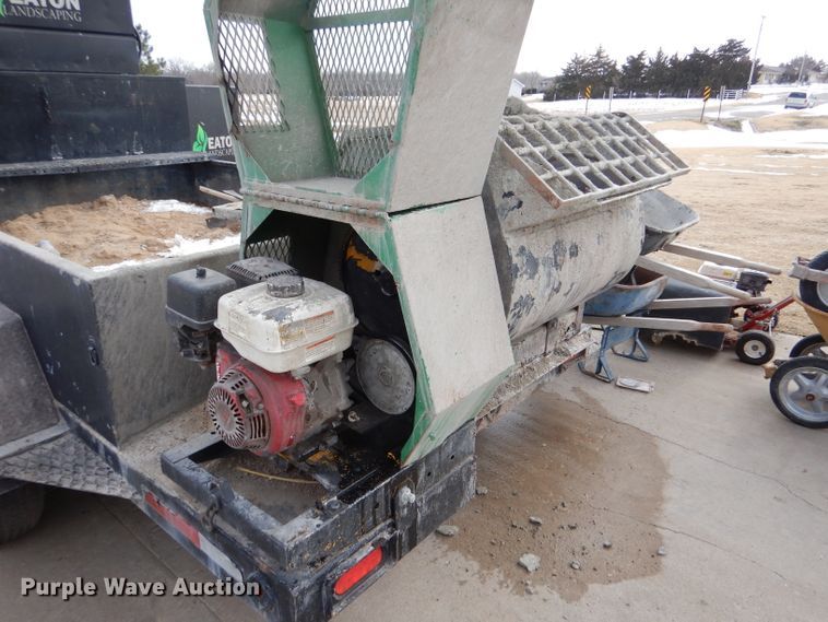 image for item IV9977 2003 Concrete Edge  curb equipment trailer