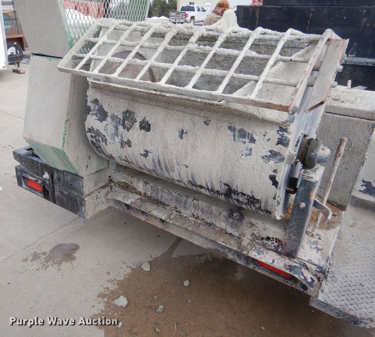 image for item IV9977 2003 Concrete Edge  curb equipment trailer