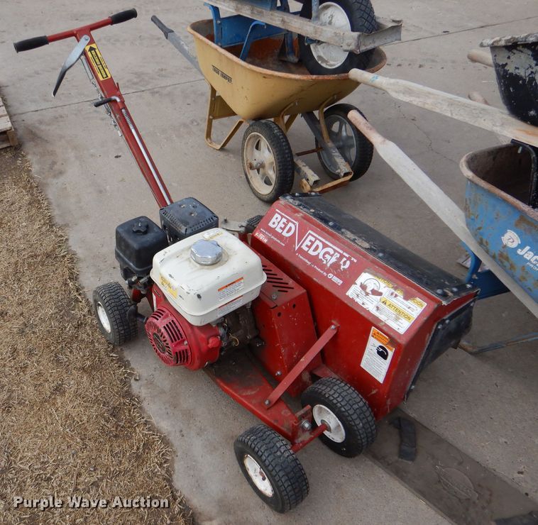 image for item IV9977 2003 Concrete Edge  curb equipment trailer