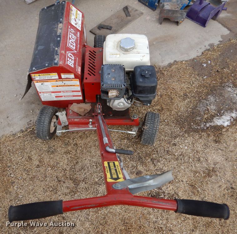 image for item IV9977 2003 Concrete Edge  curb equipment trailer