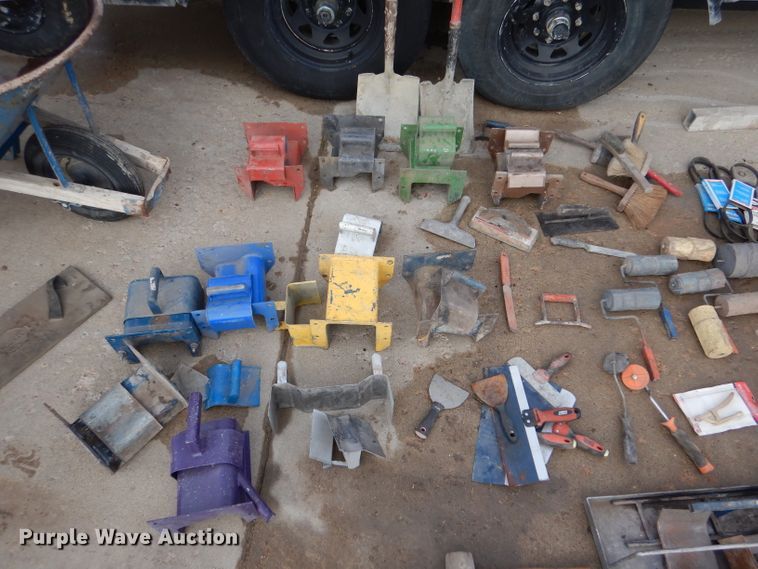 image for item IV9977 2003 Concrete Edge  curb equipment trailer