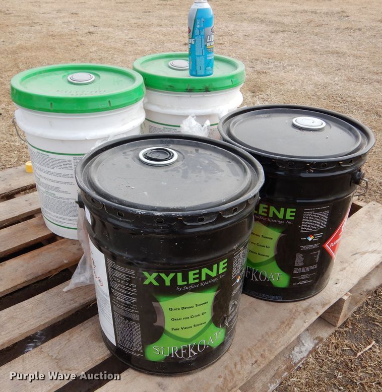 image for item IV9977 2003 Concrete Edge  curb equipment trailer