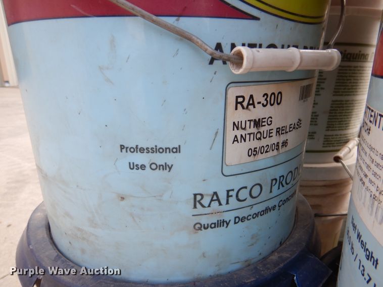 image for item IV9977 2003 Concrete Edge  curb equipment trailer