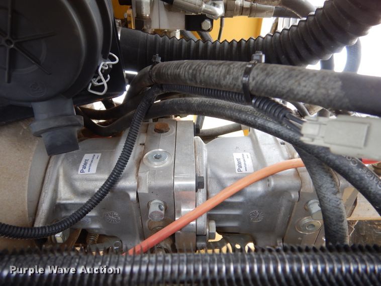 image for item IV9979 Bucyrus M4226D  sod installer