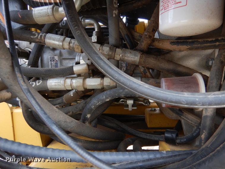 image for item IV9979 Bucyrus M4226D  sod installer