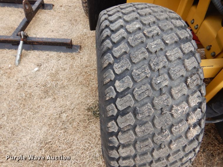 image for item IV9979 Bucyrus M4226D  sod installer