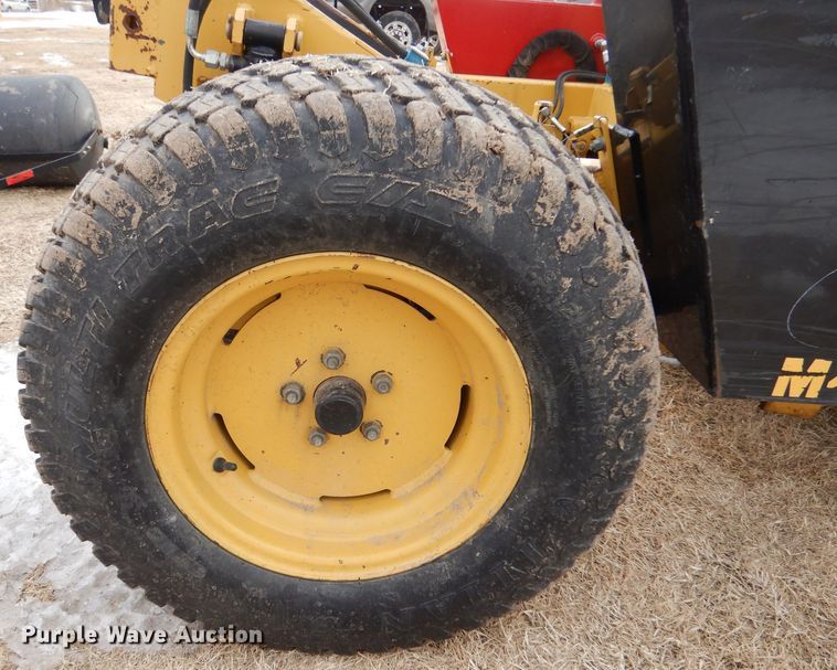 image for item IV9979 Bucyrus M4226D  sod installer