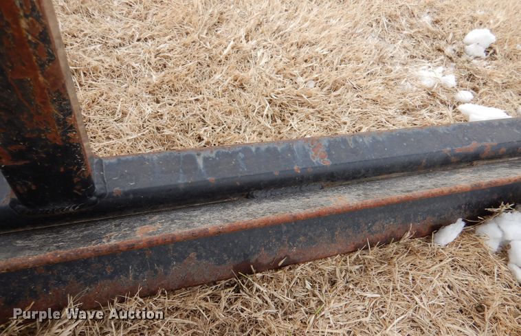 image for item IV9979 Bucyrus M4226D  sod installer