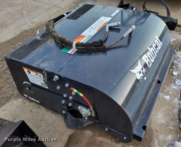 image for item IV9980 2020 Bobcat  MI Sweeper 44 compact utility loader sweeper